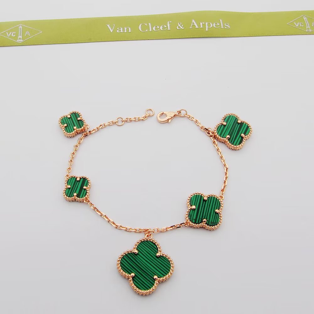 Van Cleef & Arpels Bracelet - DesignerGu