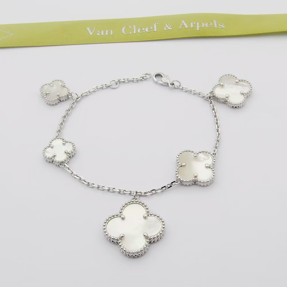 Van Cleef & Arpels Bracelet - DesignerGu