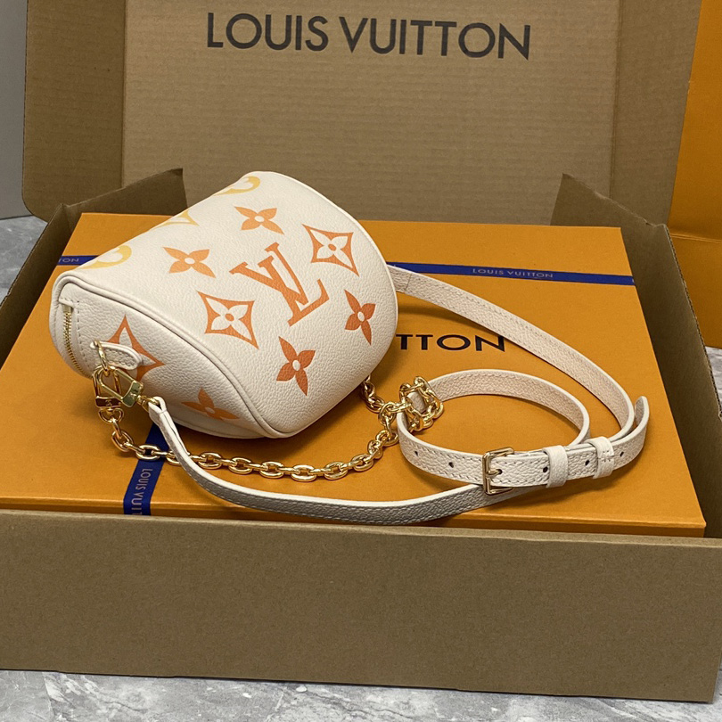 Louis Vuitton Mini Bumbag (17x12x9.5cm)      M82208 - DesignerGu