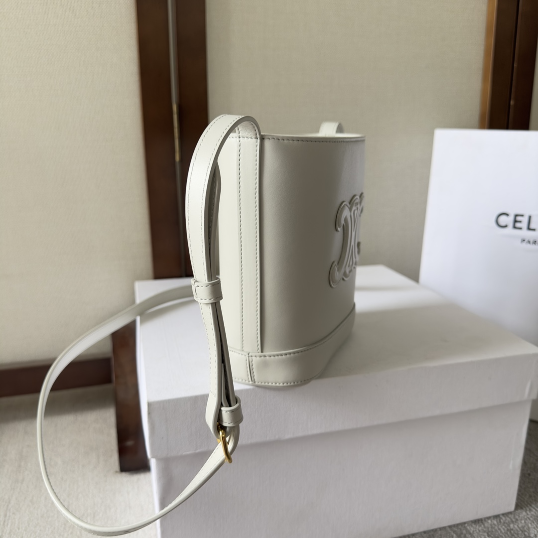 Celine Mini Bucket Cuir Triomphe In Smooth Calfskin  - DesignerGu