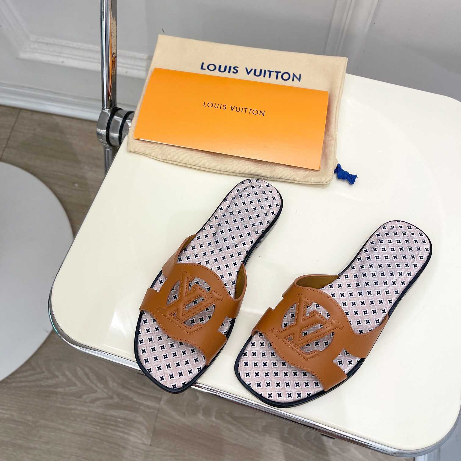 Louis Vuitton LV Isola Flat Mule - DesignerGu