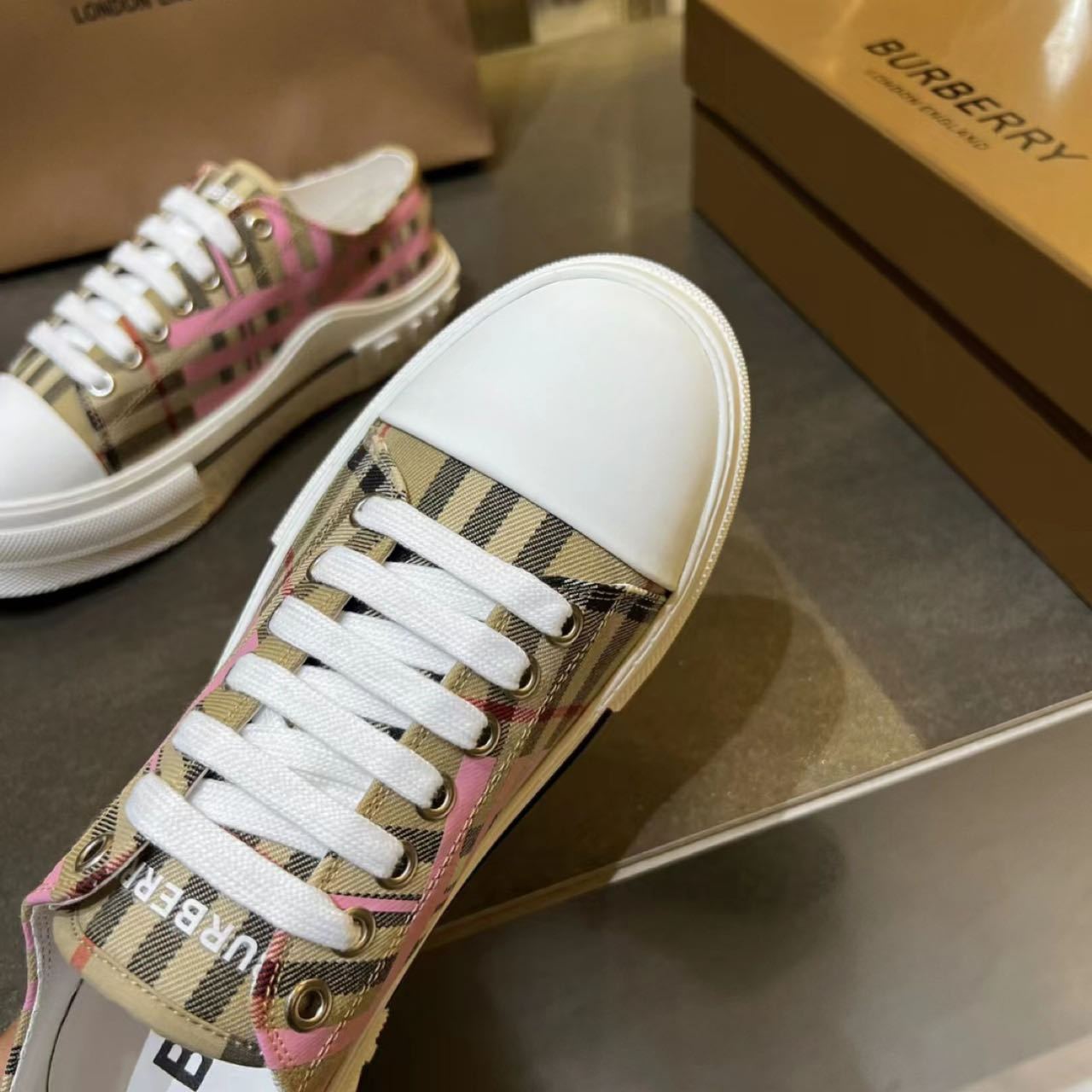 Burberry Check Cotton Sneakers - DesignerGu