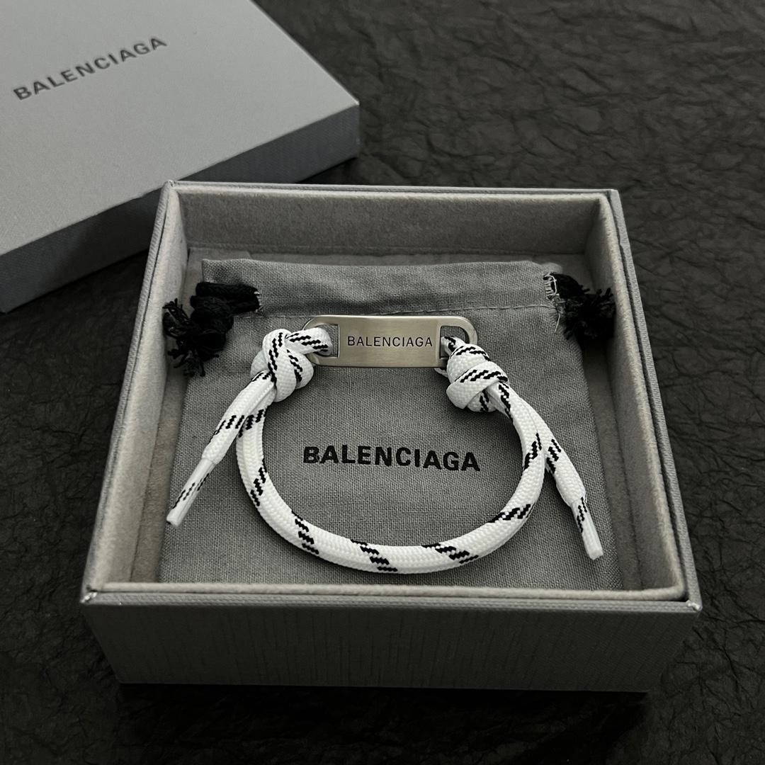 Balenciaga Plate Bracelet In White - DesignerGu