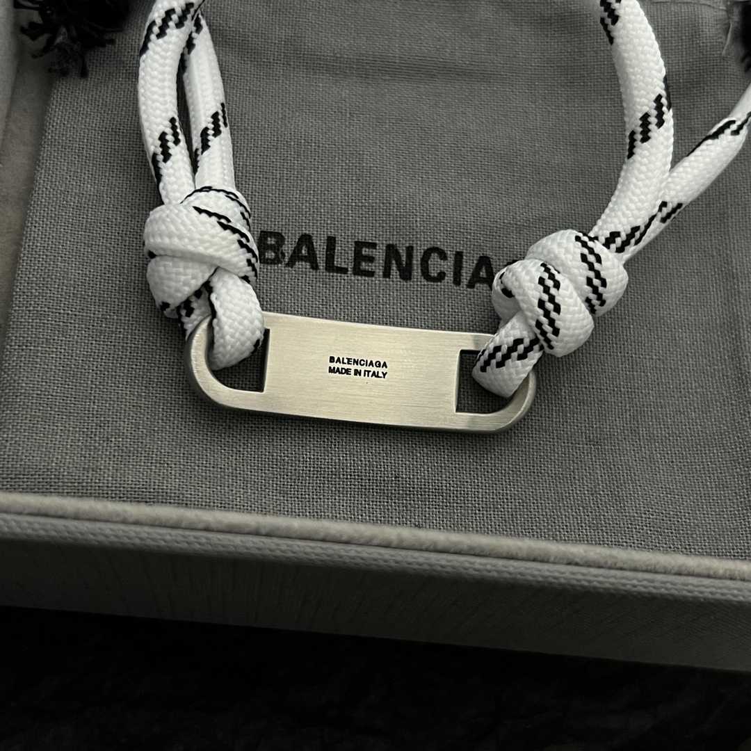 Balenciaga Plate Bracelet In White - DesignerGu