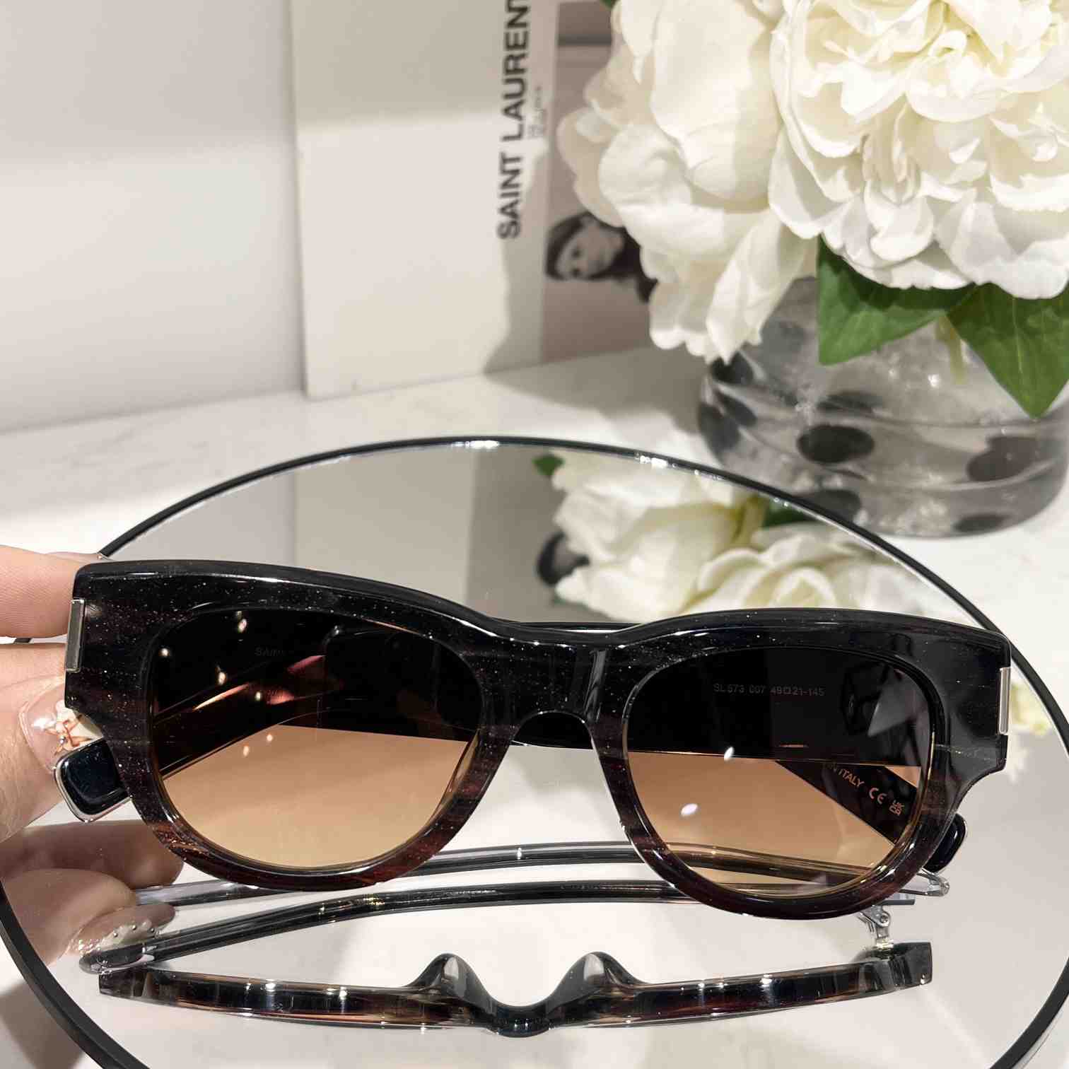 Saint Laurent SL573 Sunglasses - DesignerGu