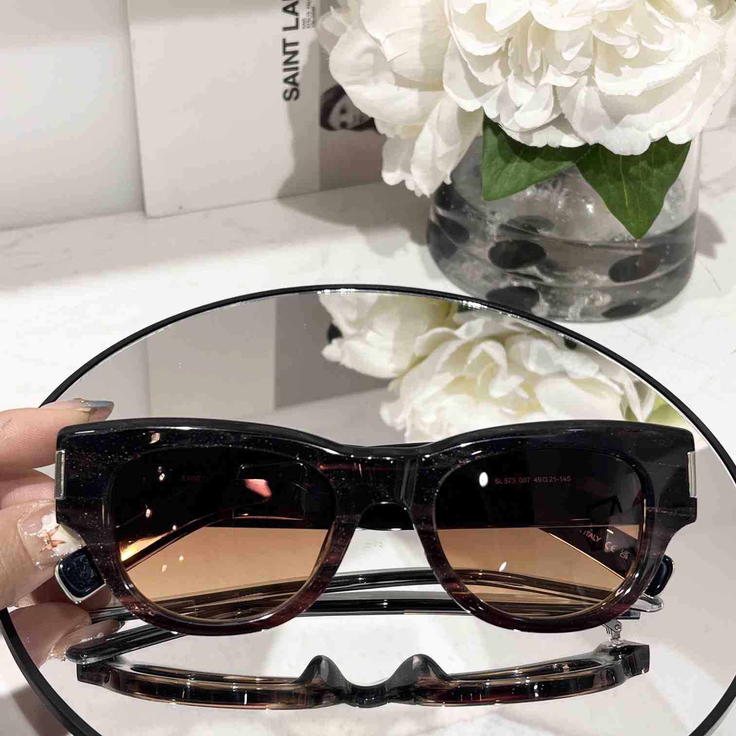 Saint Laurent SL573 Sunglasses - DesignerGu