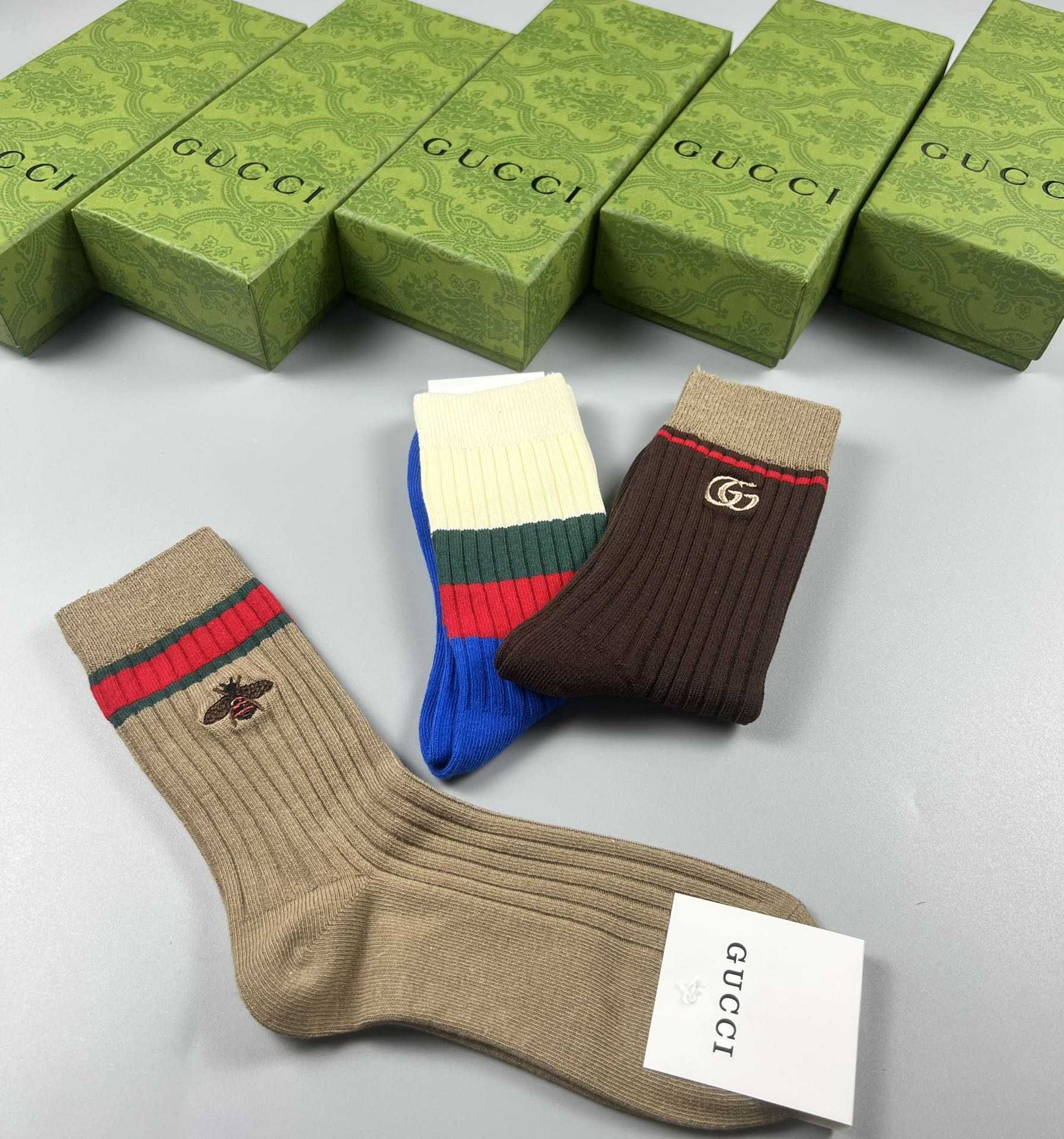 Gucci GG Socks/Box - DesignerGu