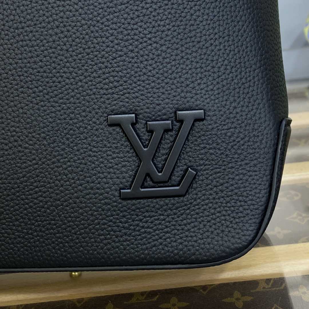 Louis Vuitton Fastline Tote LV Aerogram (38-32.5-13cm)   M22481 - DesignerGu