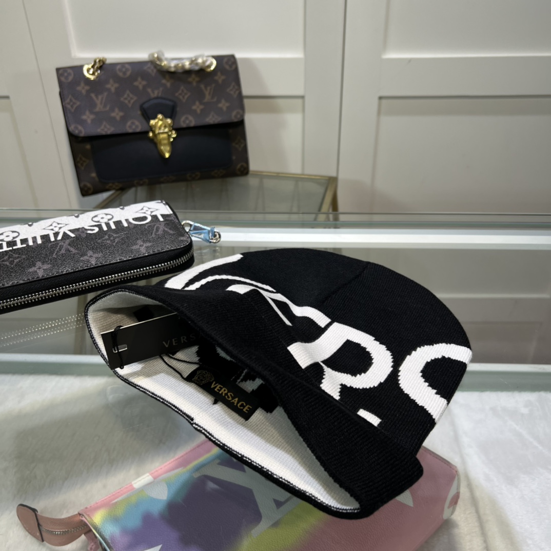 Versace Logo-intarsia Wool Beanie - DesignerGu