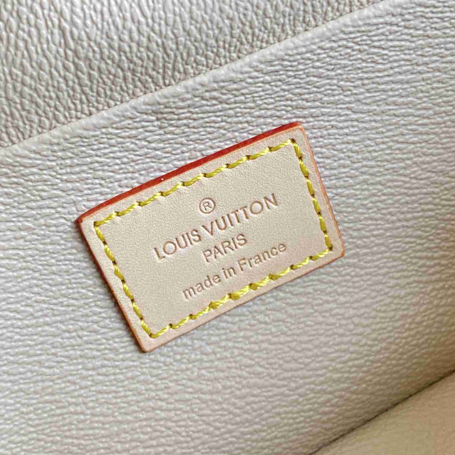 Louis Vuitton Nice Mini Toiletry Pouch  M44495 - DesignerGu