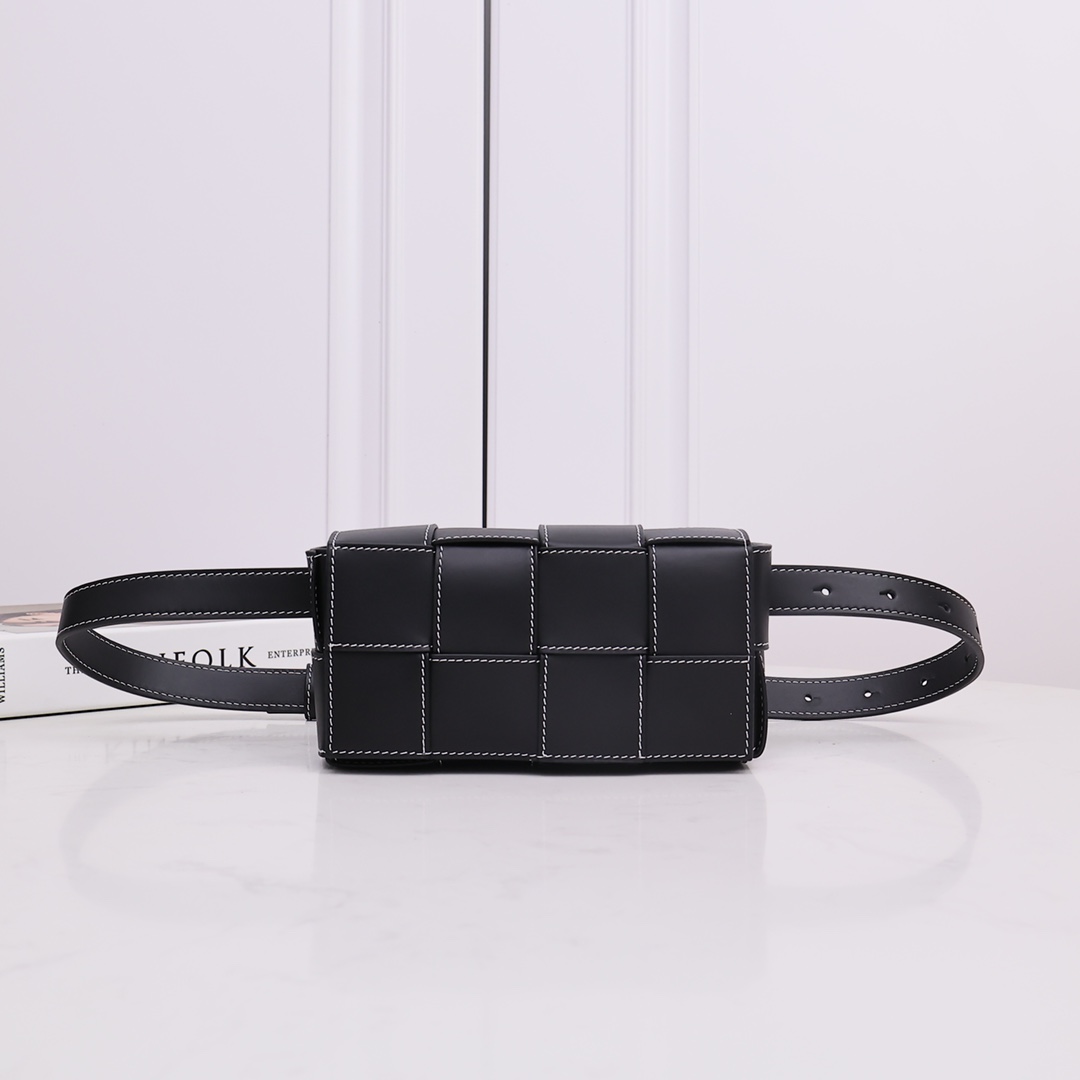 Bottega Veneta Cassette Belt Bag - DesignerGu