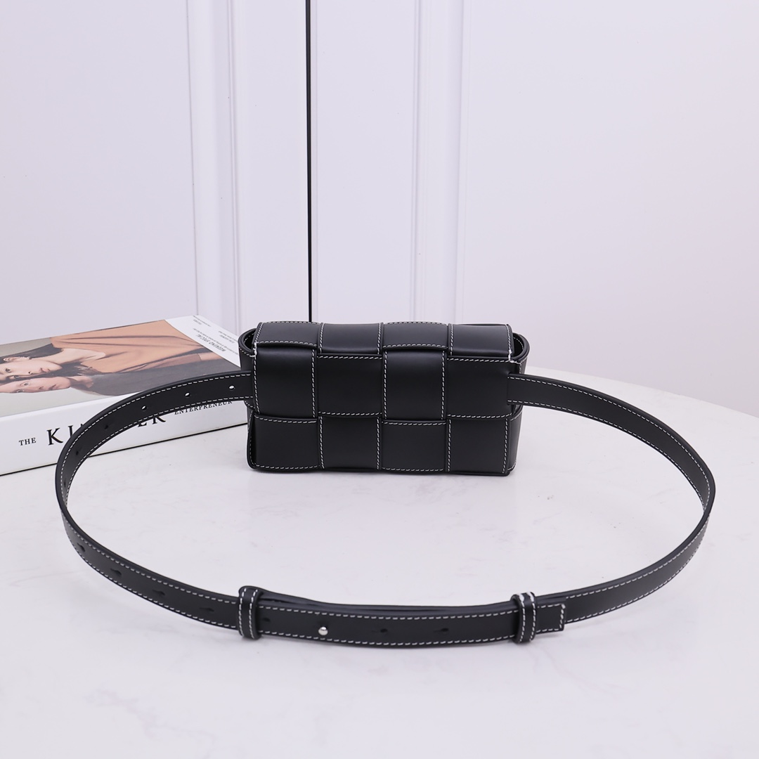 Bottega Veneta Cassette Belt Bag - DesignerGu