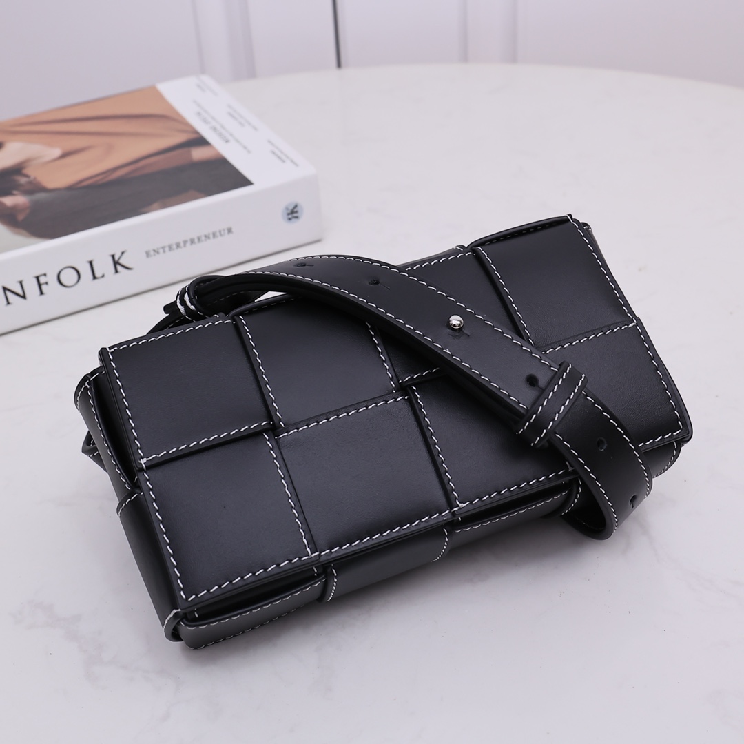 Bottega Veneta Cassette Belt Bag - DesignerGu