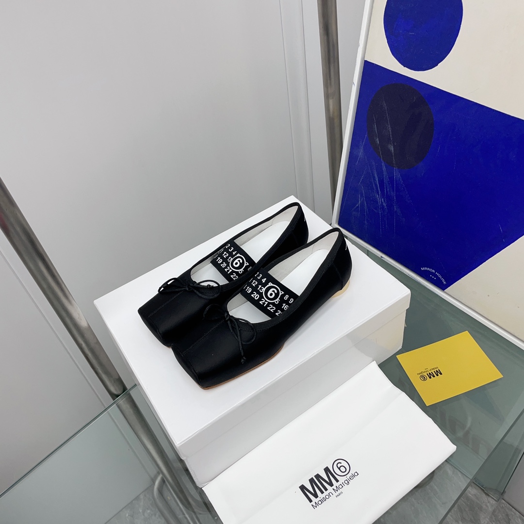 Maison Margiela MM6 Logo-strap Ballet Flats - DesignerGu