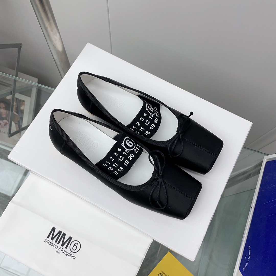 Maison Margiela MM6 Logo-strap Ballet Flats - DesignerGu