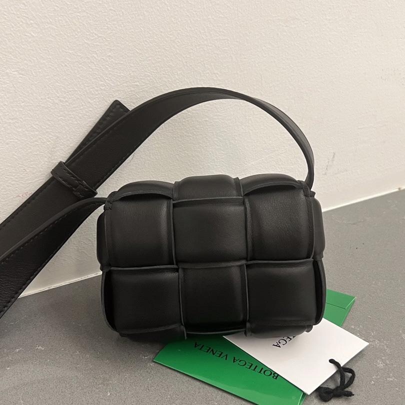 Bottega Veneta Padded Cassette Bag(12*8*4cm) - DesignerGu