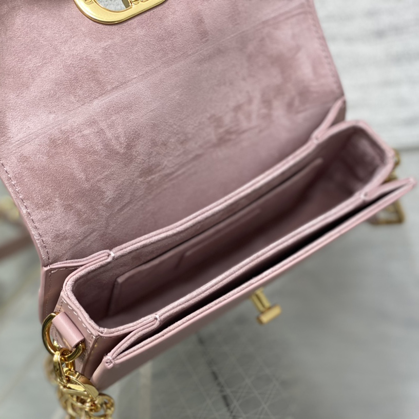 Dior Small 30 Montaigne Avenue Bag - DesignerGu