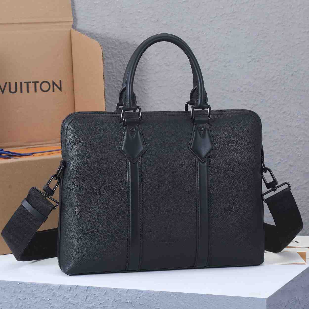 Louis Vuitton Takeoff Briefcase     M59159 - DesignerGu