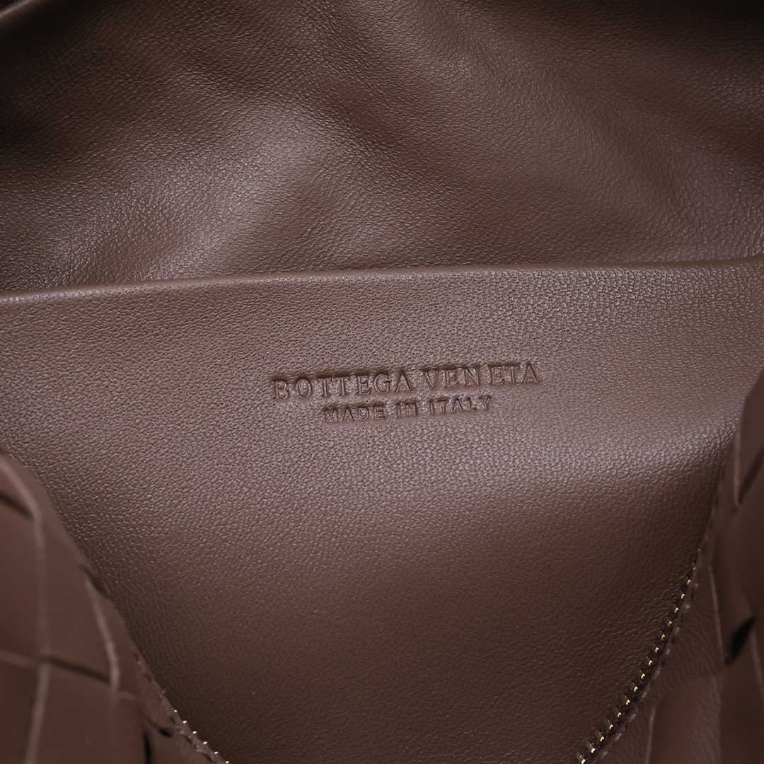 Bottega Veneta Small Loop Camera Bag - DesignerGu