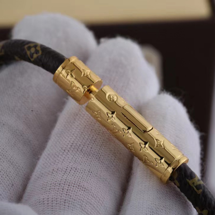 Louis Vuitto Monogram Bracelet     - DesignerGu