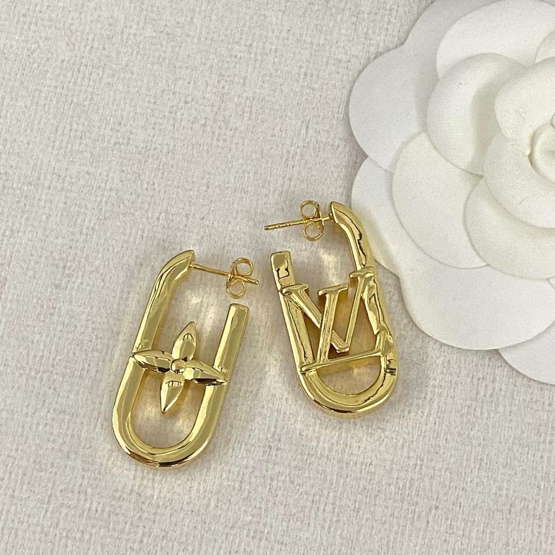 Louis Vuitton Hoop Earrings - DesignerGu