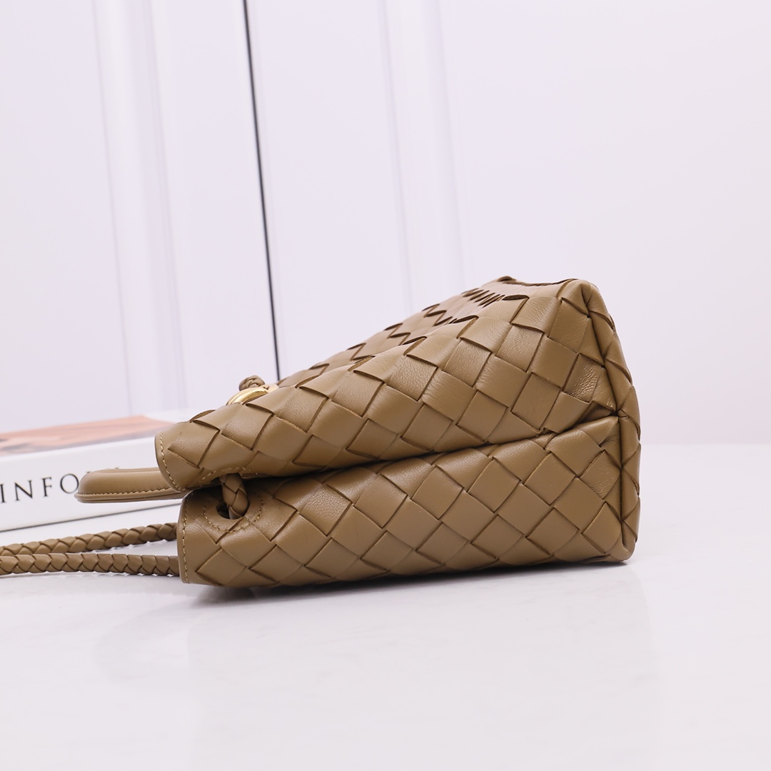 Bottega Veneta Small Andiamo - DesignerGu