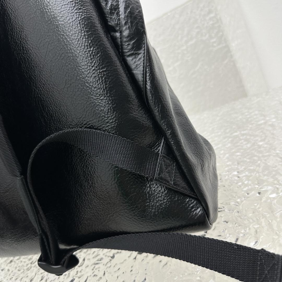 Balenciaga Explorer Backpack In Black (34.8x47x19.8cm) - DesignerGu