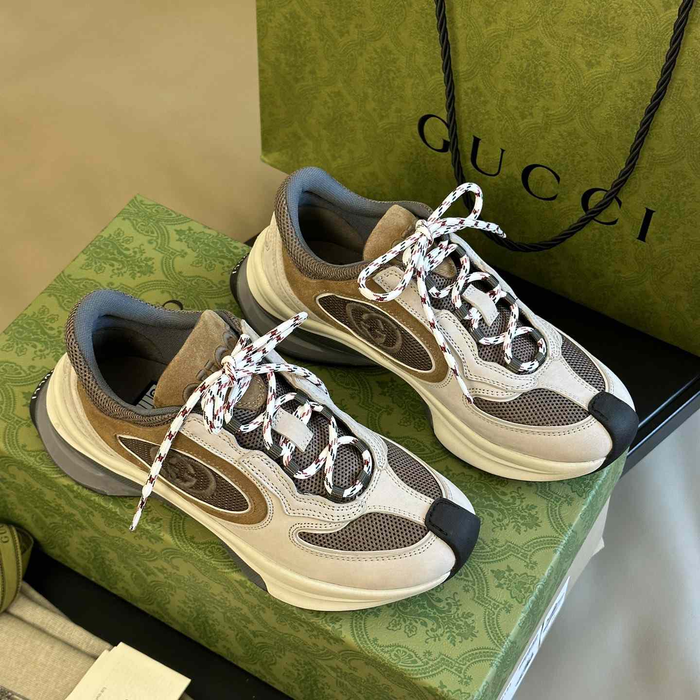 Gucci Run Sneaker - DesignerGu