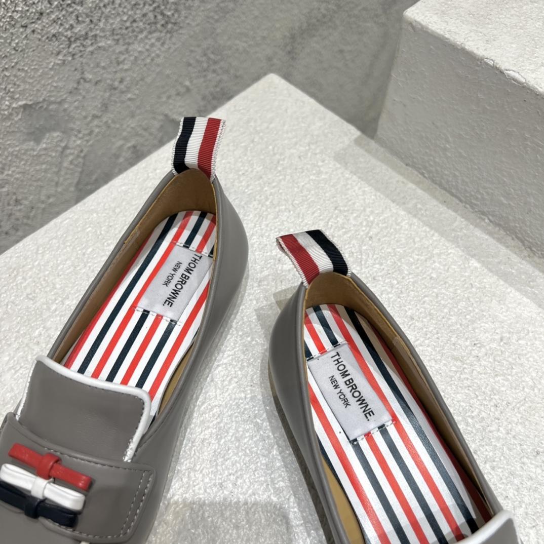 Thom Browne Bow-detail Flat Loafers - DesignerGu