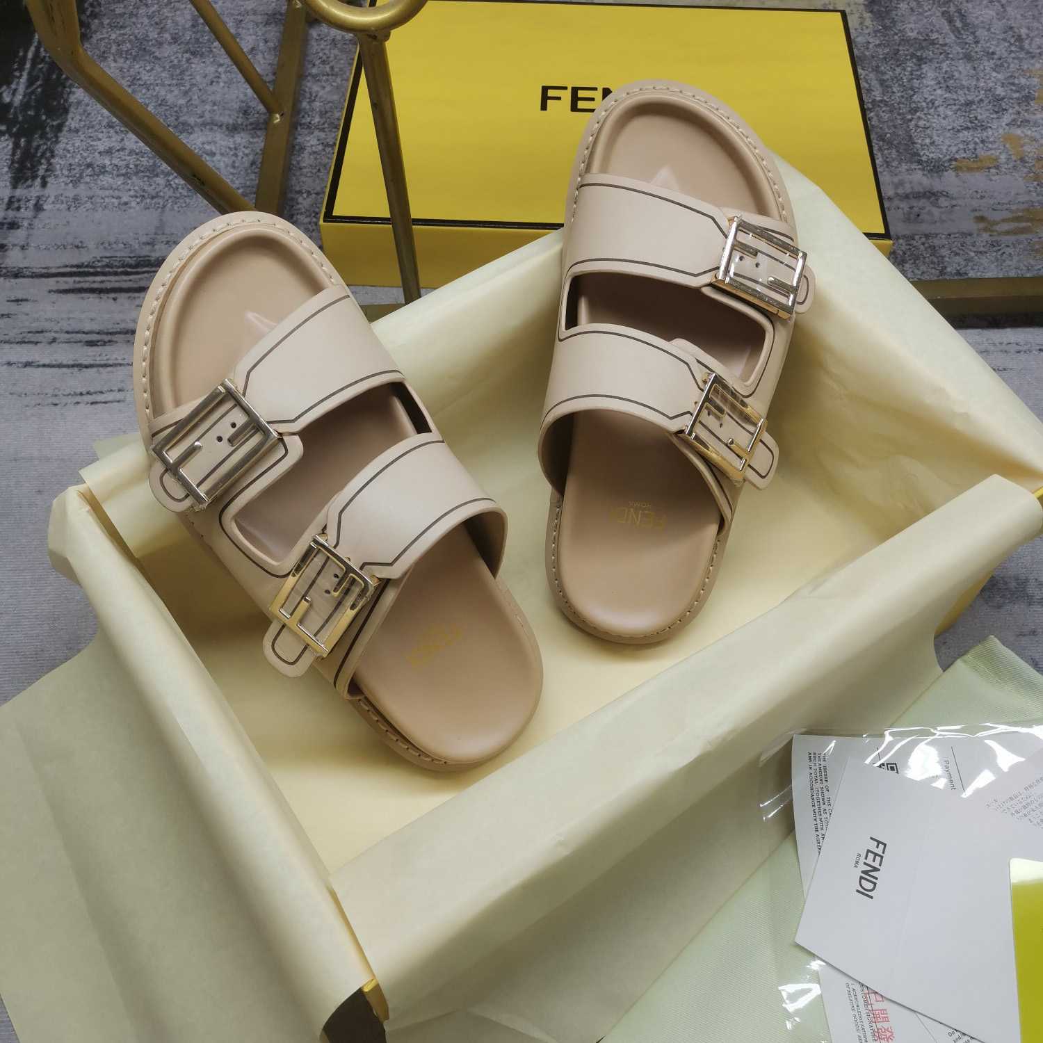 Fendi Feel Beige Leather Slides - DesignerGu