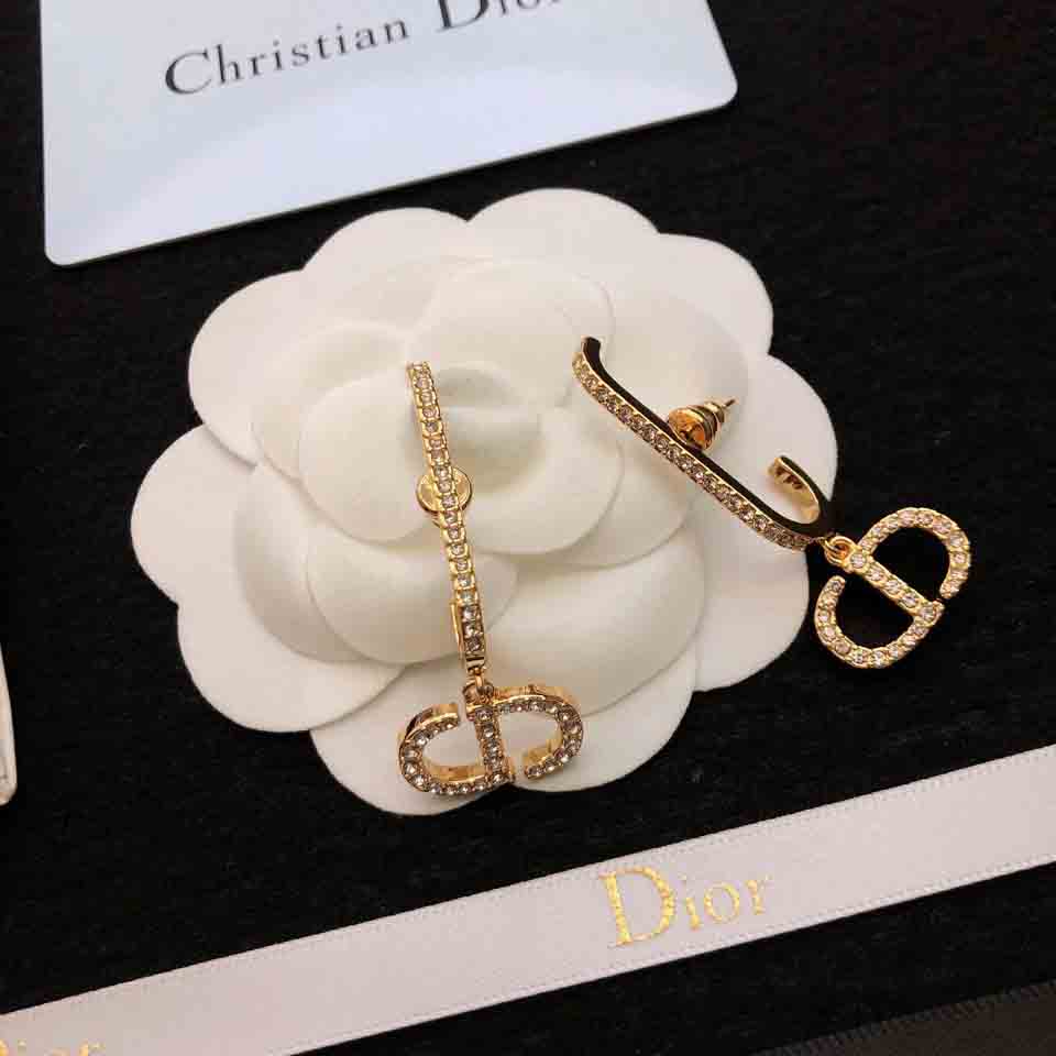 Dior 30 Montaigne Earrings - DesignerGu