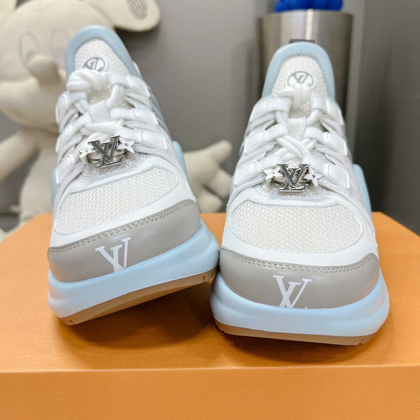 Louis Vuitton LV Archlight Sneaker     1AB154 - DesignerGu