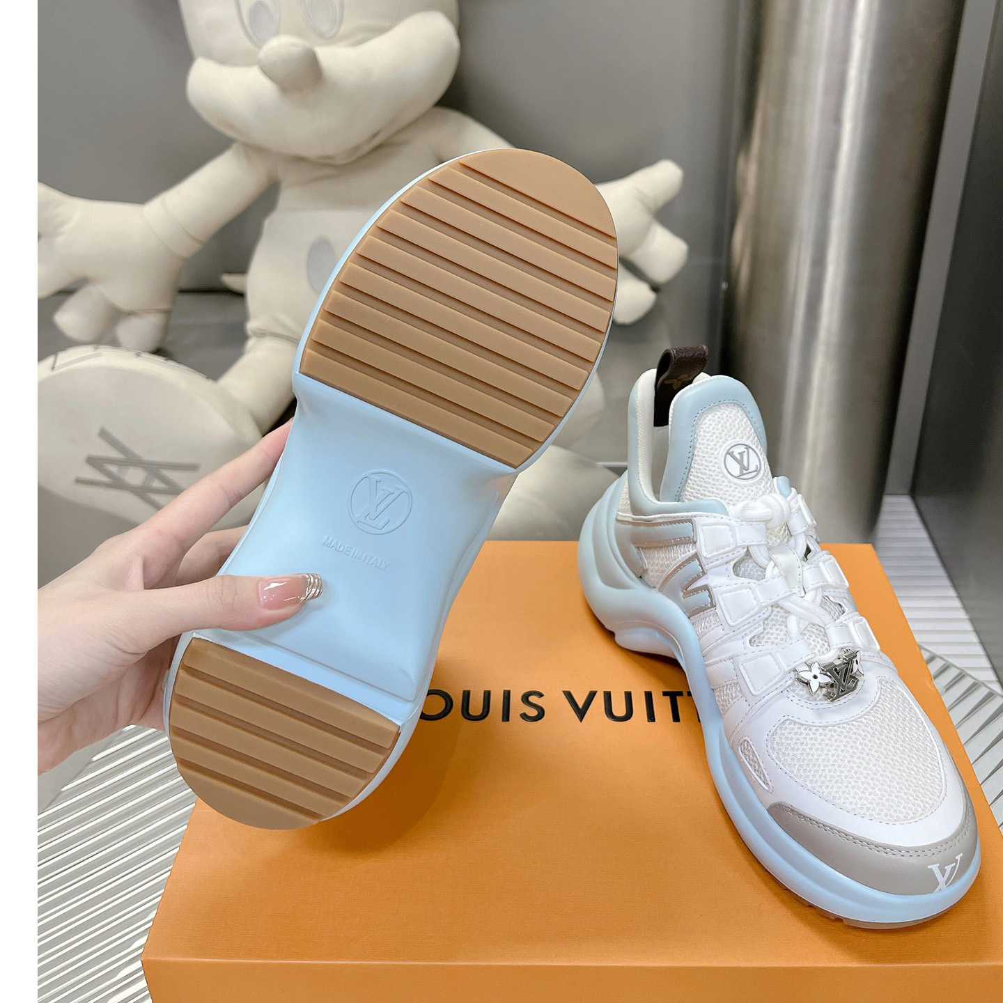 Louis Vuitton LV Archlight Sneaker     1AB154 - DesignerGu