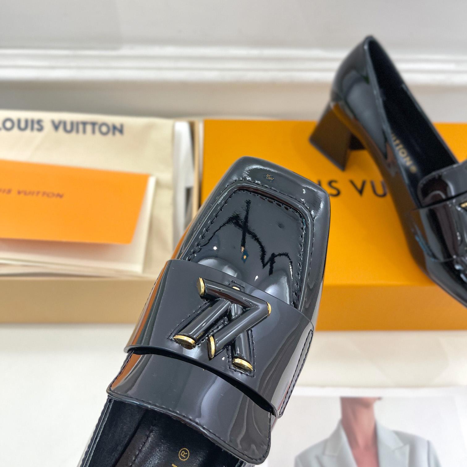 Louis Vuitton Shake Loafer   1ABTL2 - DesignerGu