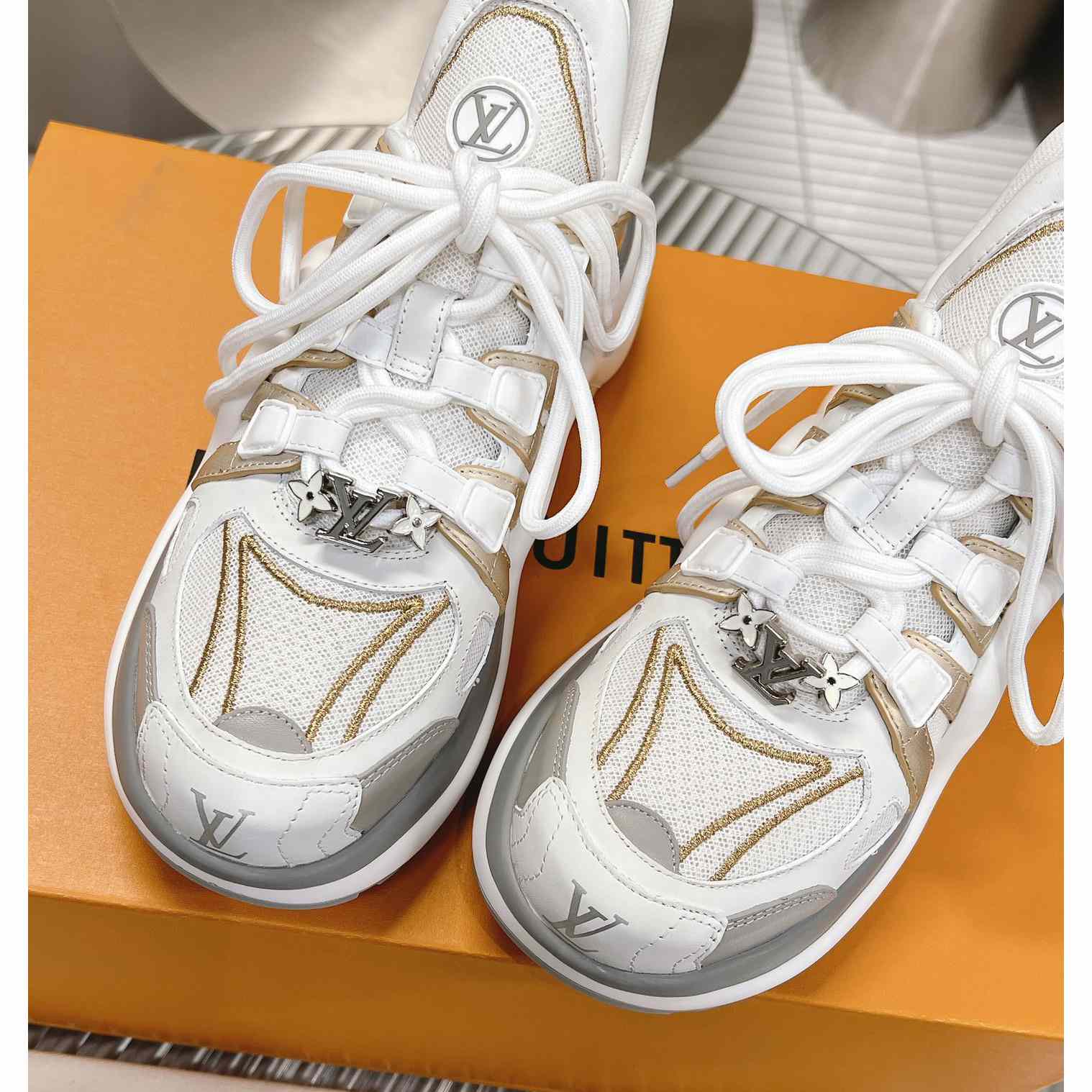 Louis Vuitton LV Archlight Sneaker      1AAVXW - DesignerGu