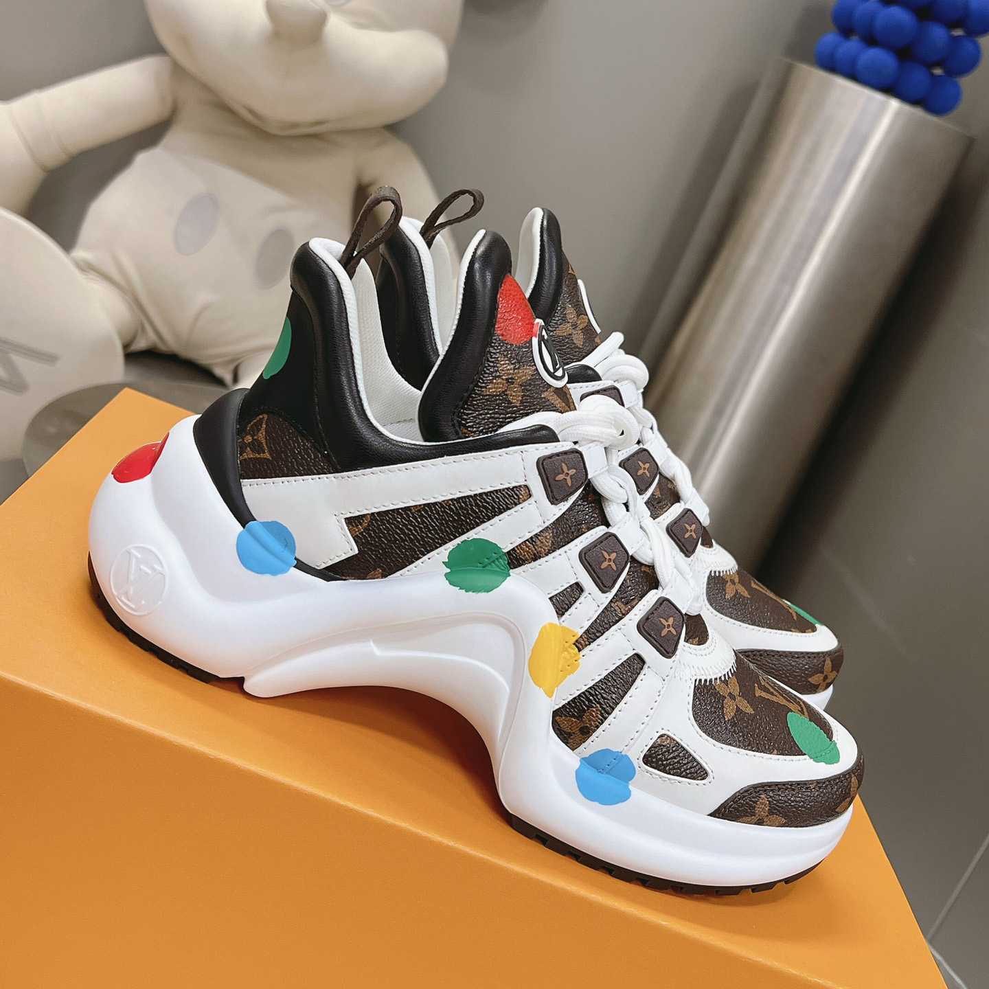 Louis Vuitton LV x YK LV Archlight Sneaker   1AB9R4 - DesignerGu