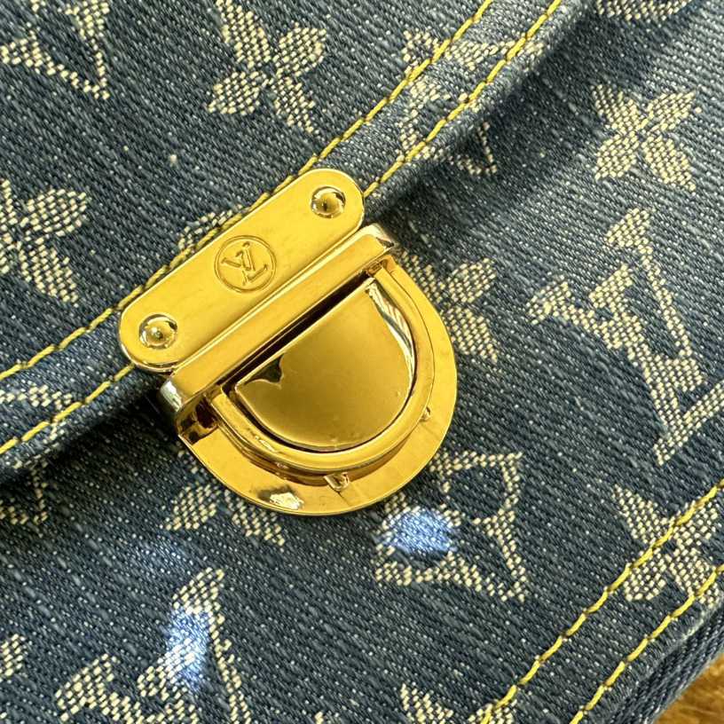 Louis Vuitton Blue Monogram Denim Bumbag   M95347 - DesignerGu