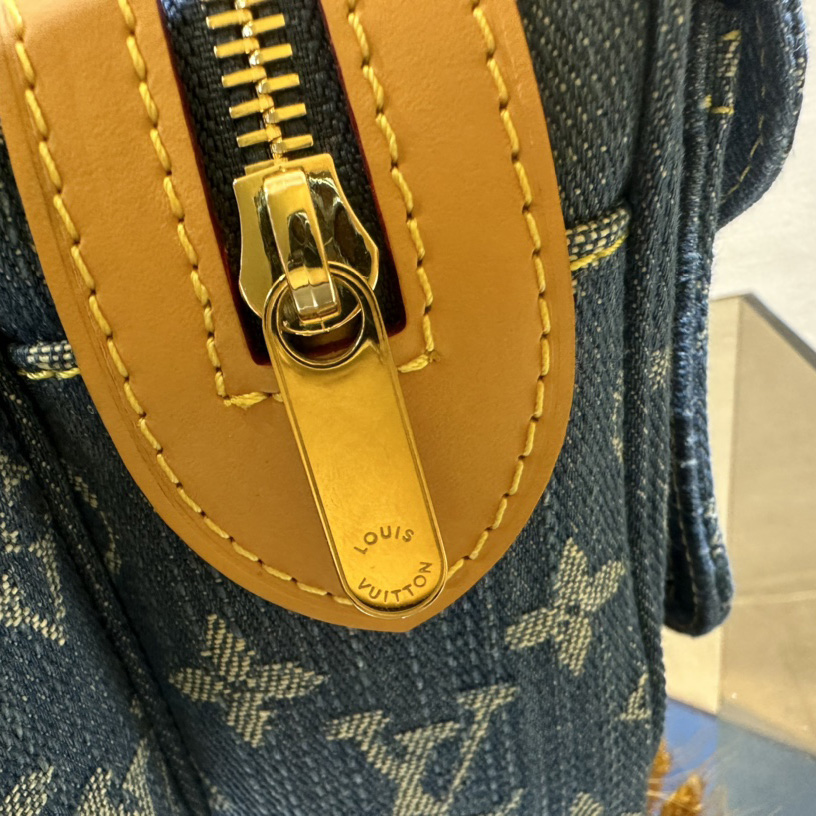 Louis Vuitton Blue Monogram Denim Bumbag   M95347 - DesignerGu