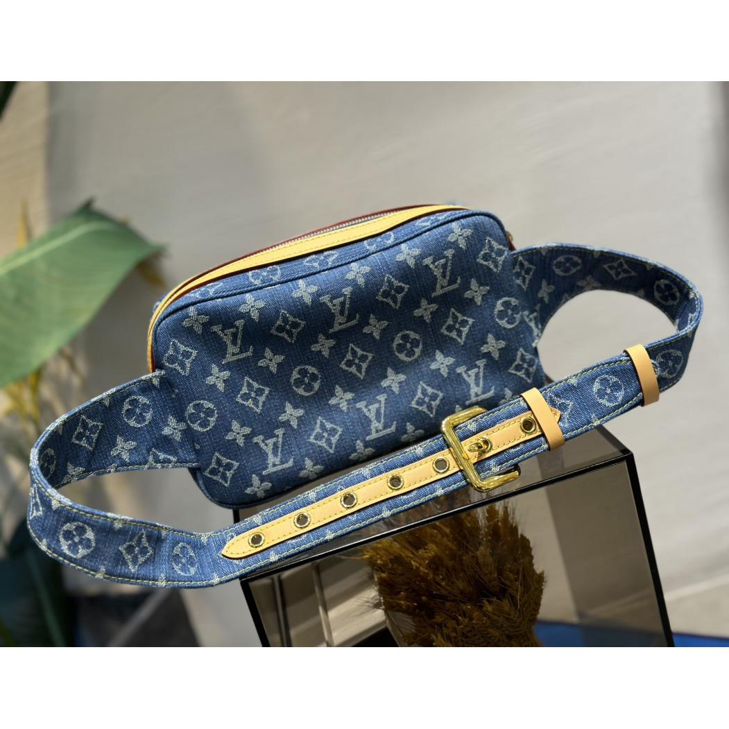 Louis Vuitton Blue Monogram Denim Bumbag   M95347 - DesignerGu