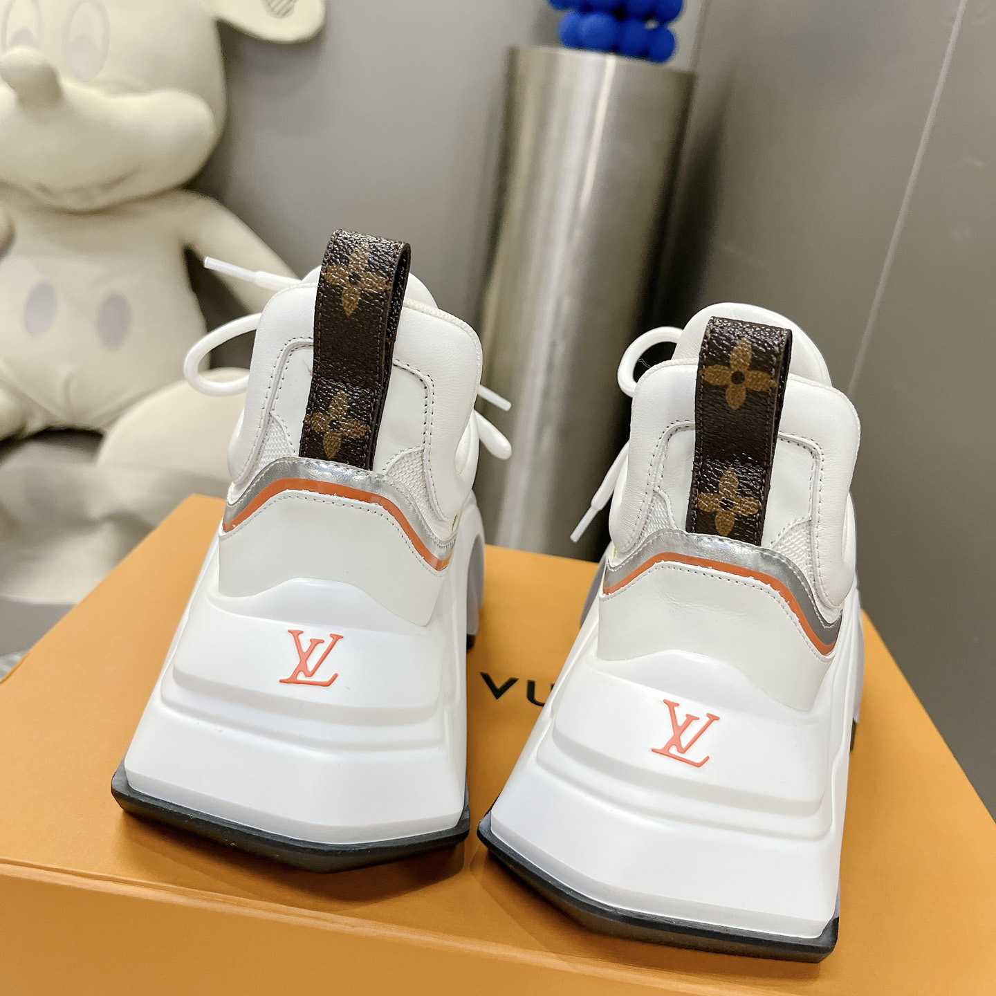 Louis Vuitton LV Archlight 2.0 Platform Sneaker    1ABHZZ - DesignerGu