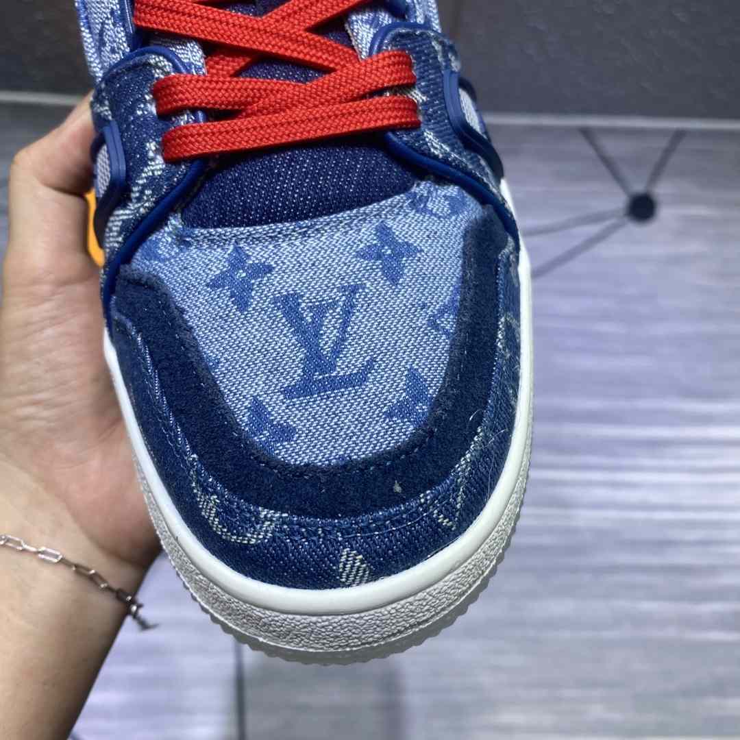 Louis Vuitton LV Trainer Sneaker    - DesignerGu