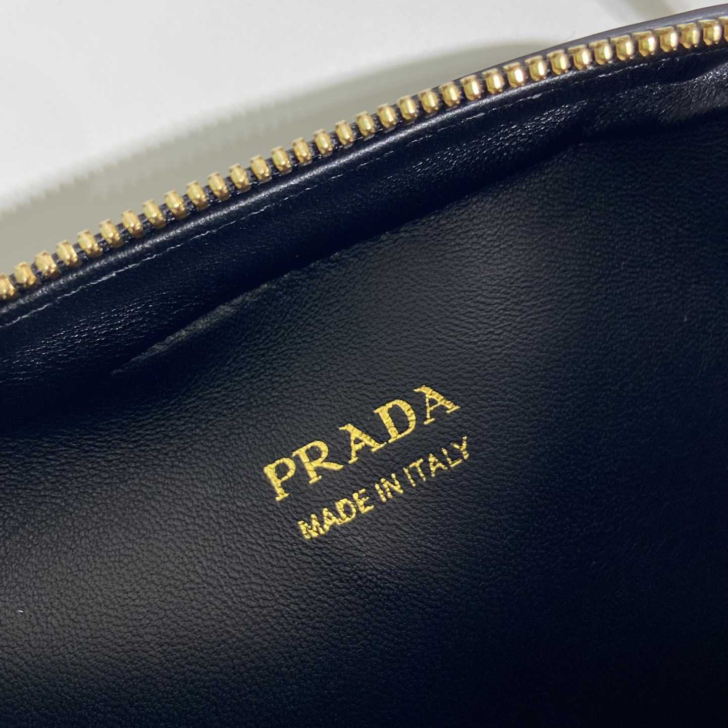 Prada Odette Leather Mini-bag - DesignerGu