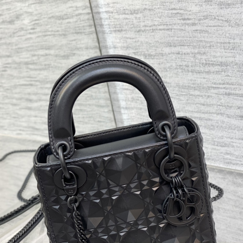 Dior Mini Lady Dior Bag   17cm - DesignerGu