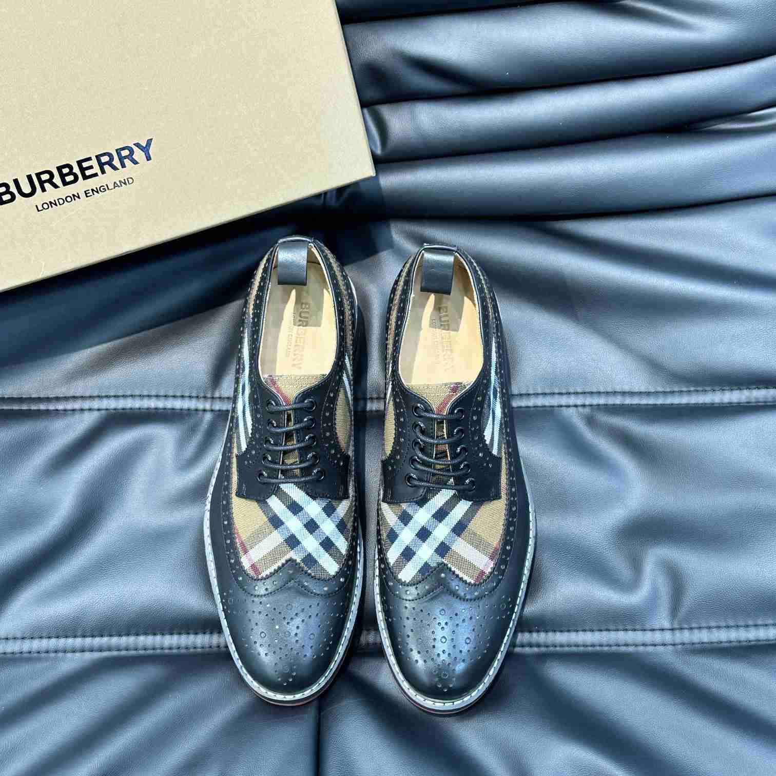 Burberry Vintage Check Paneled Derby Shoes - DesignerGu