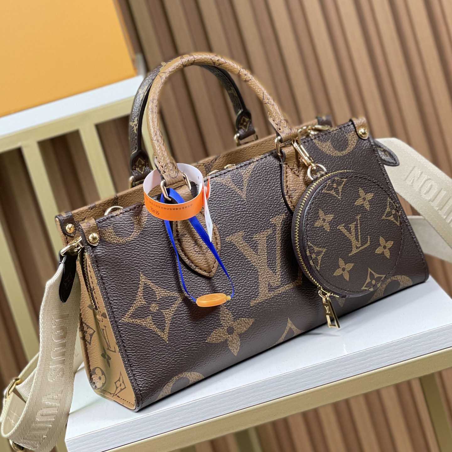 Louis Vuitton OnTheGo East West    M46653 - DesignerGu