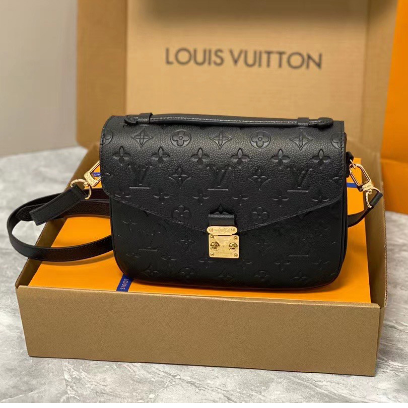 Louis Vuitton Pochette Metis(25-19-7cm)  M41487 - DesignerGu