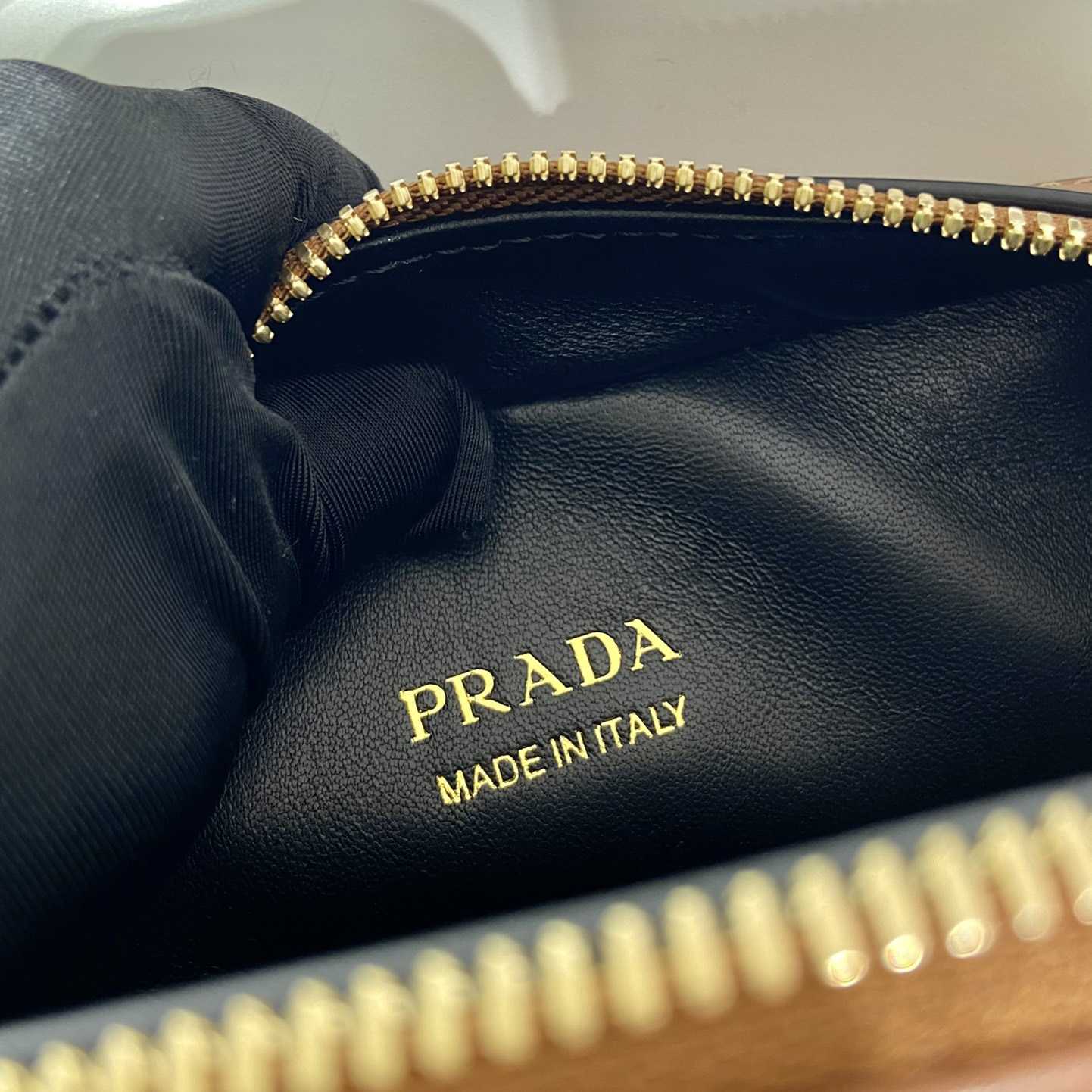 Prada Odette Leather Mini-bag - DesignerGu