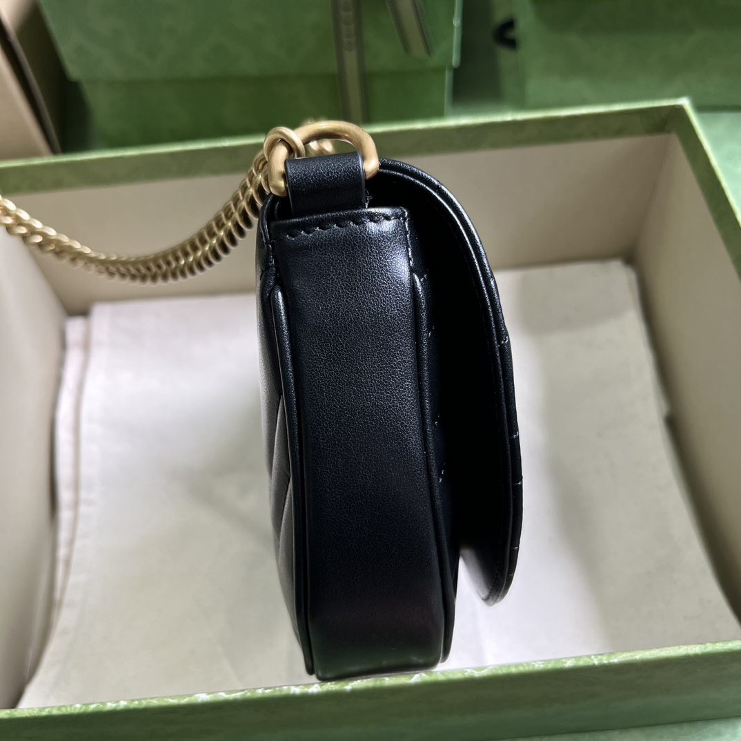 Gucci GG Marmont Matelasse Chain Mini Bag (20x 14.5x 4cm) - DesignerGu