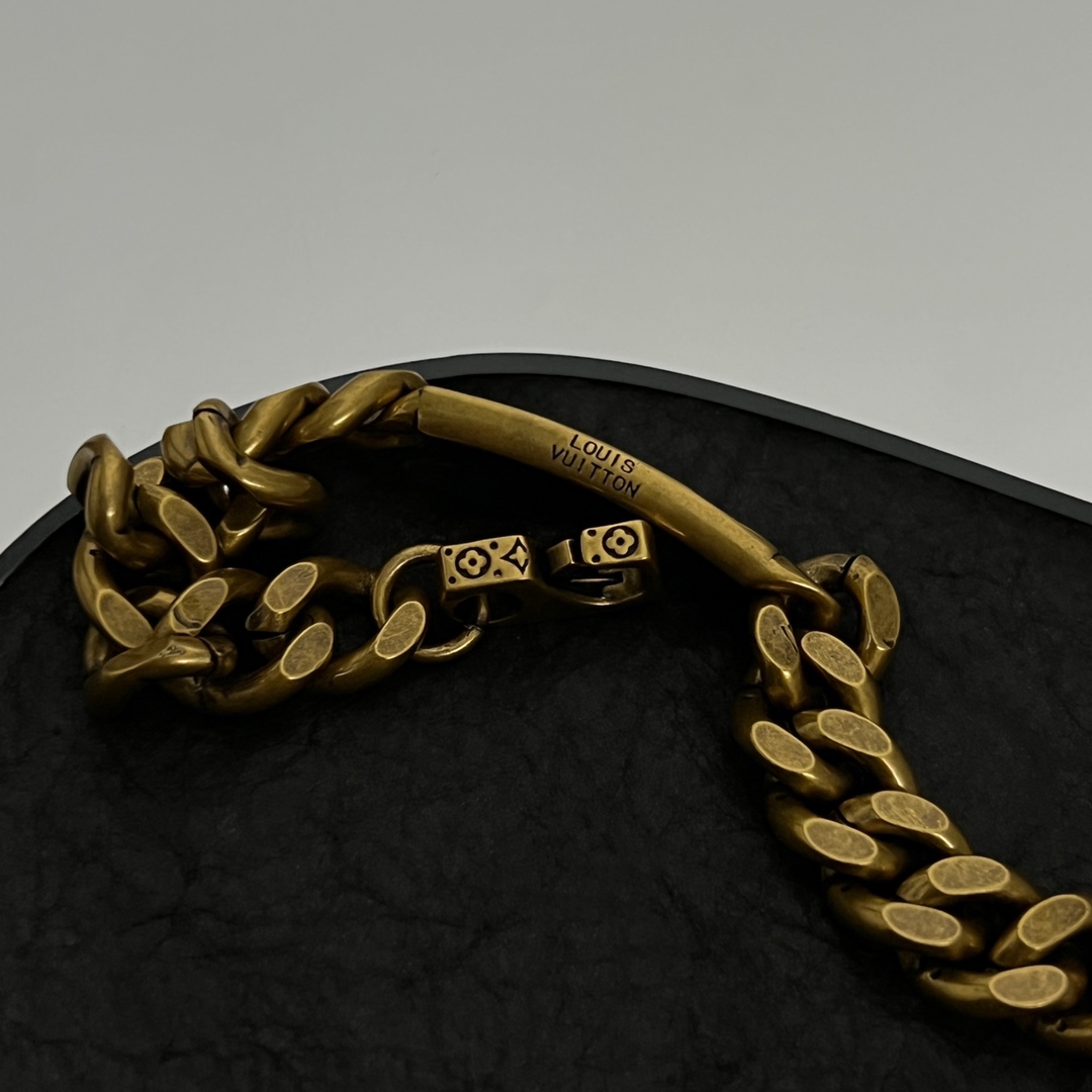 Louis Vuitton LV Epi Bracelet - DesignerGu