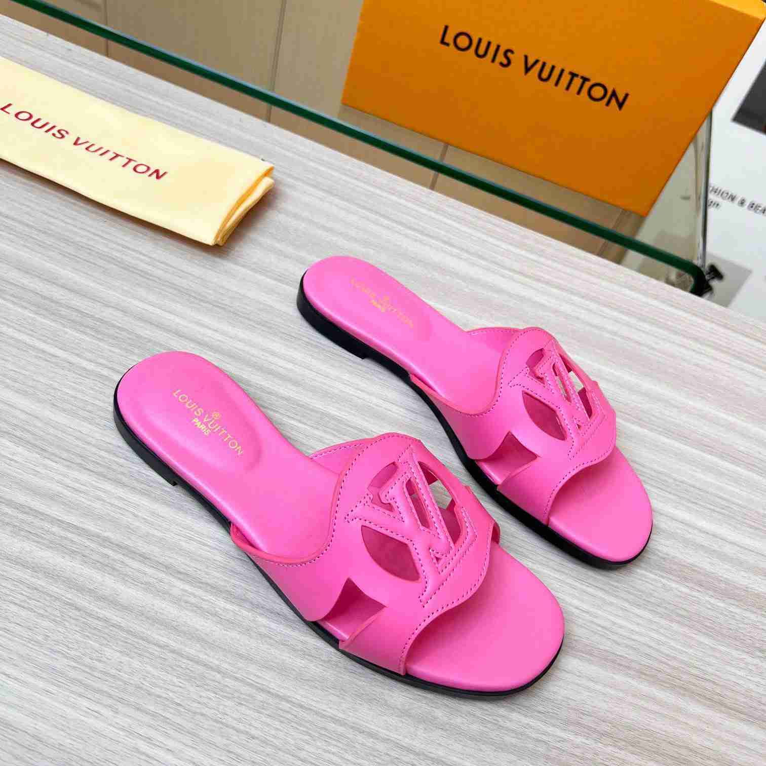 Louis Vuitton LV Isola Flat Mule   1ABP3Y - DesignerGu